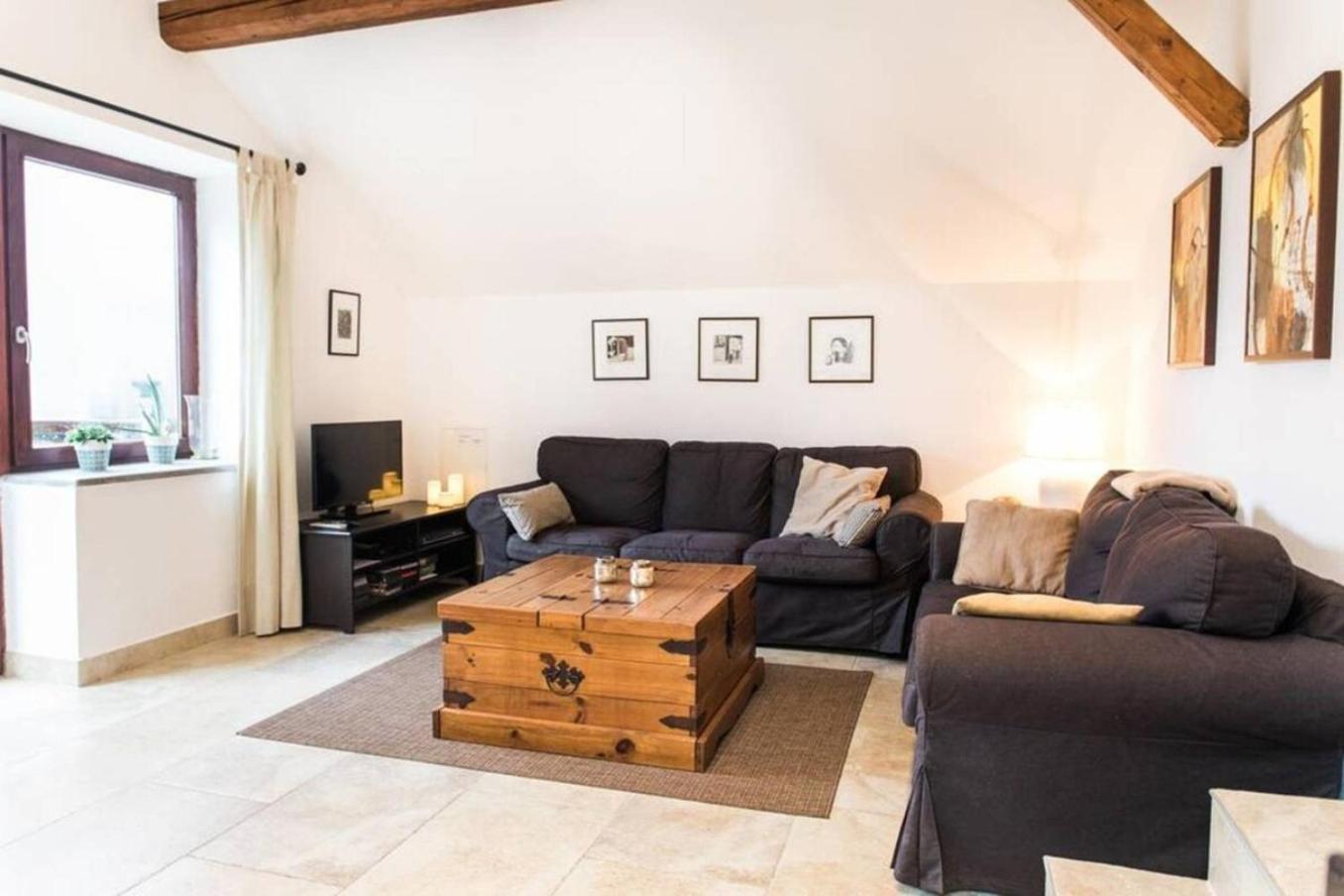 House Maharac With 3 Apartments Till 18 Persons Kamno Exterior photo