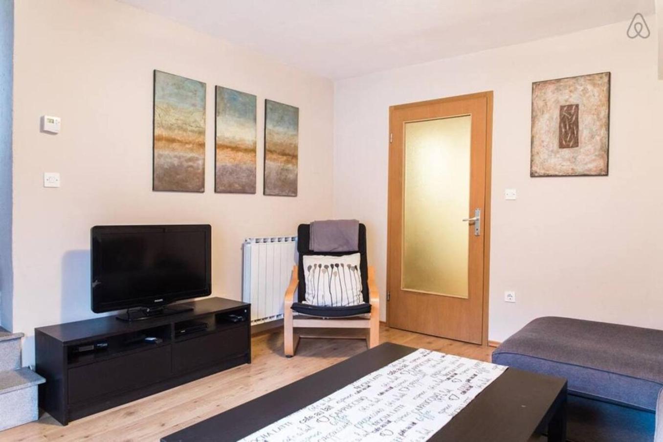 House Maharac With 3 Apartments Till 18 Persons Kamno Exterior photo