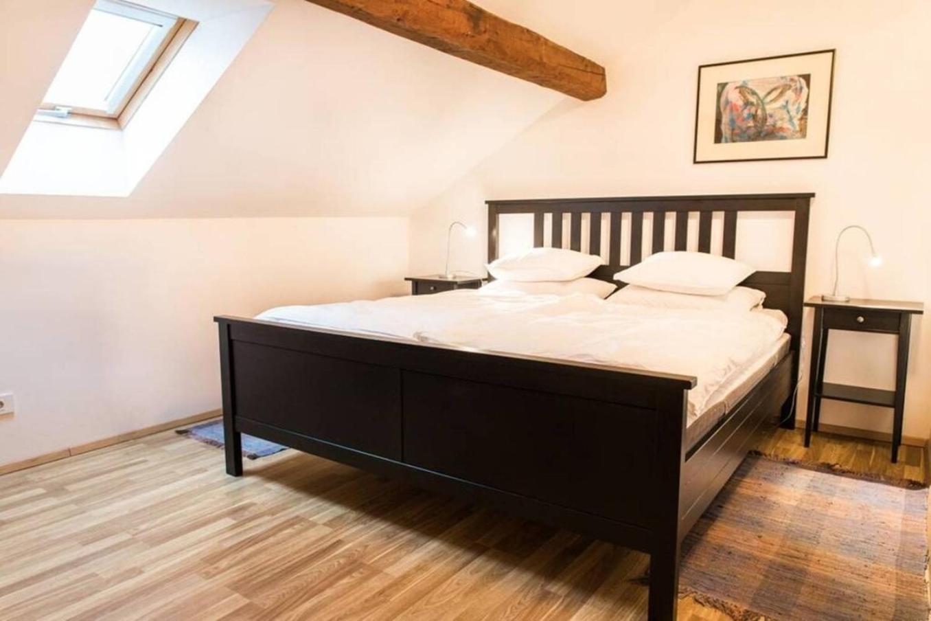 House Maharac With 3 Apartments Till 18 Persons Kamno Exterior photo