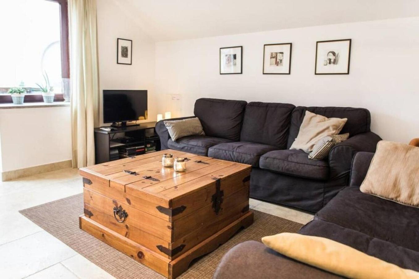 House Maharac With 3 Apartments Till 18 Persons Kamno Exterior photo