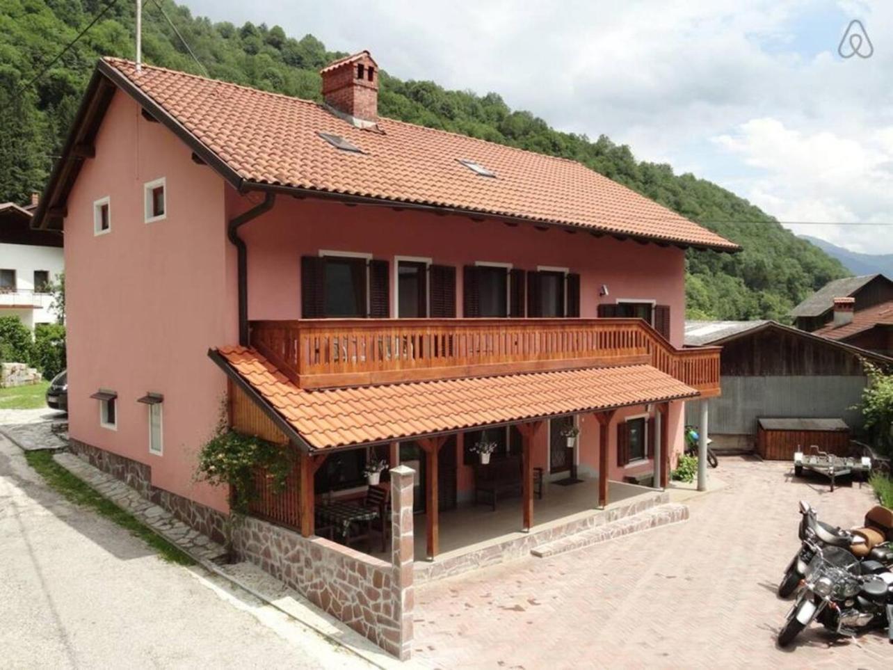 House Maharac With 3 Apartments Till 18 Persons Kamno Exterior photo